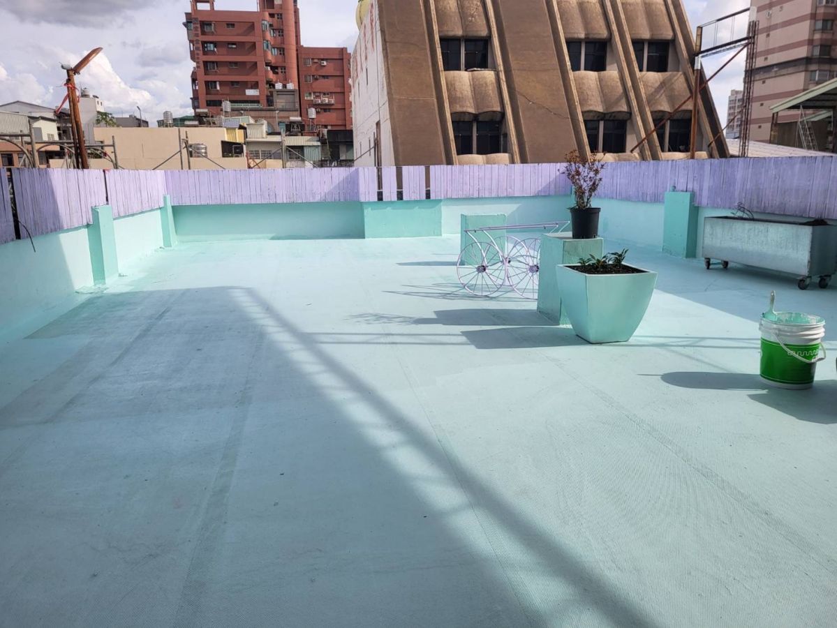 客製化-屋頂防水塗料作業2